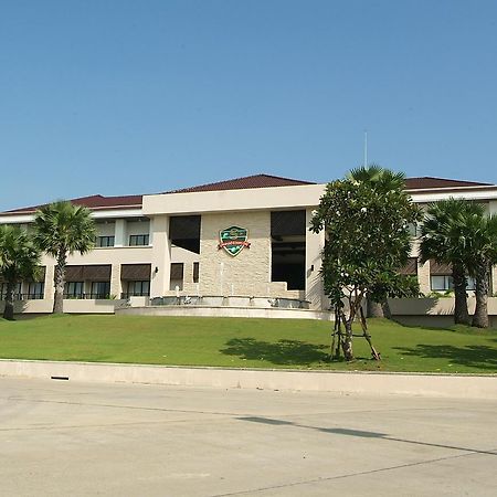 Hotel Suwan Golf & Country Club Nakhon Pathom Exterior foto