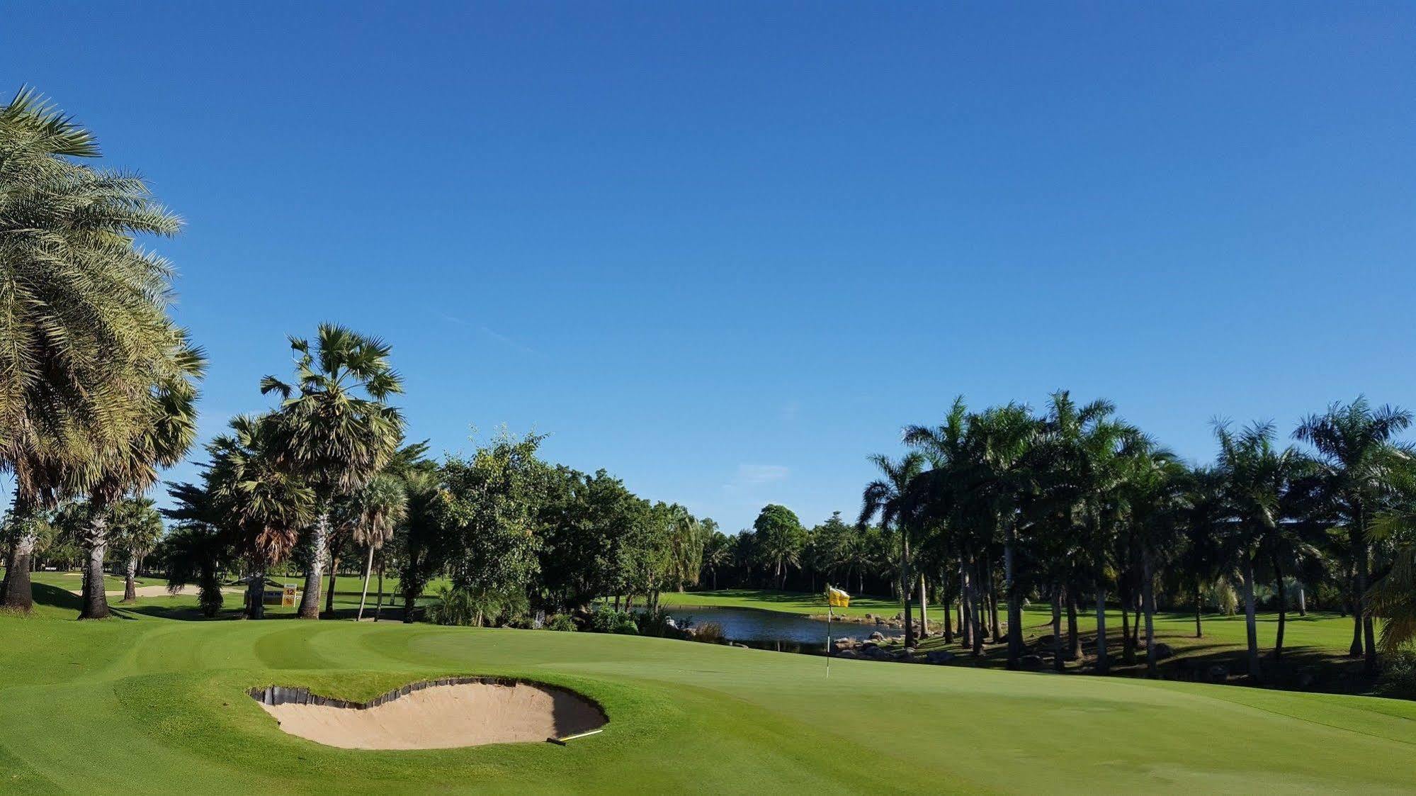 Hotel Suwan Golf & Country Club Nakhon Pathom Exterior foto