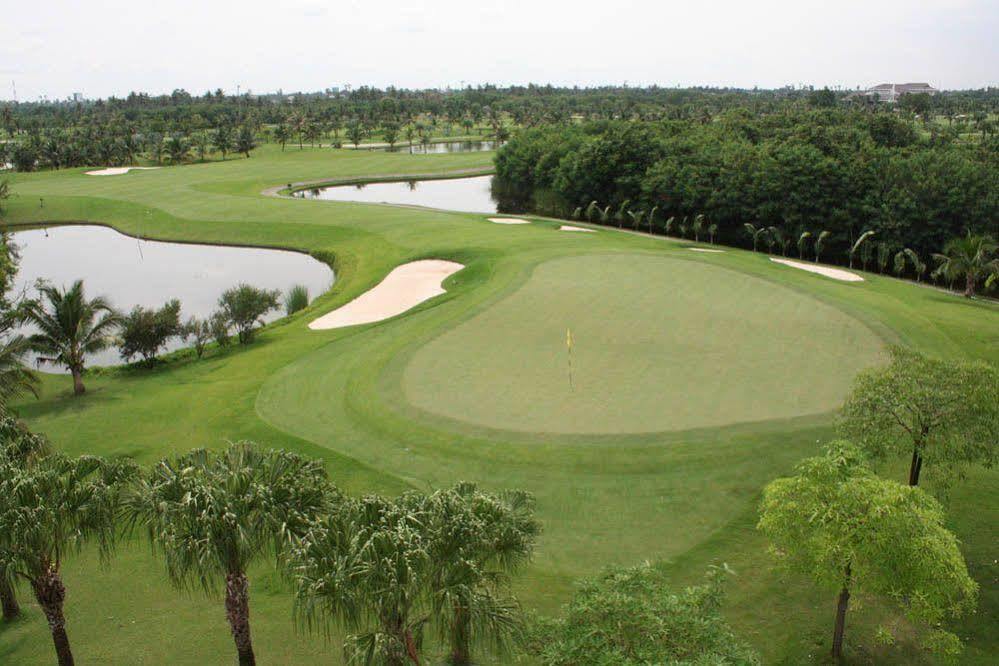 Hotel Suwan Golf & Country Club Nakhon Pathom Exterior foto
